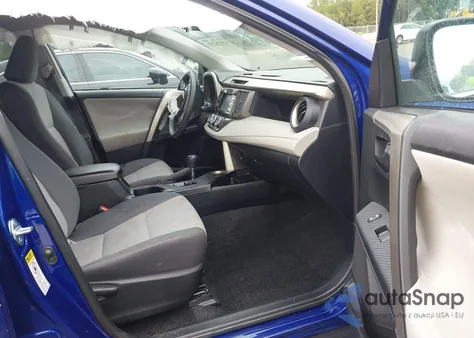 2015 Toyota Rav4 Le z USA, uszkodzony, nr VIN 2T3BFREV3FW358374